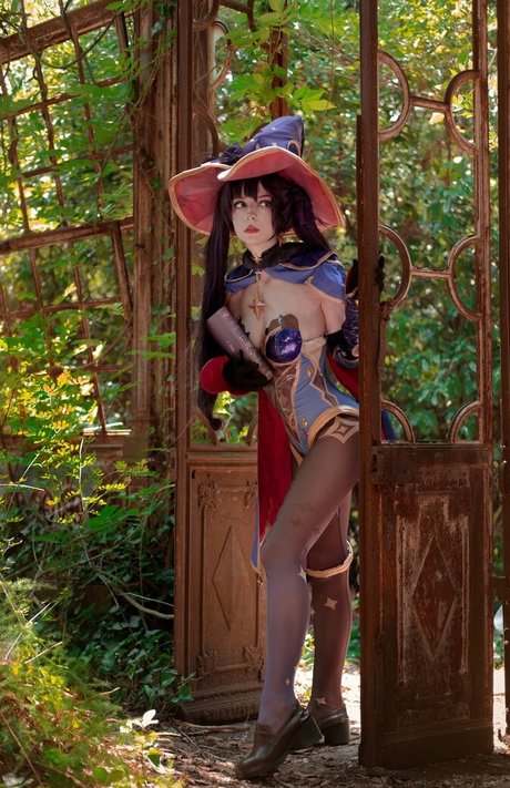 Himeecosplay erotic model images