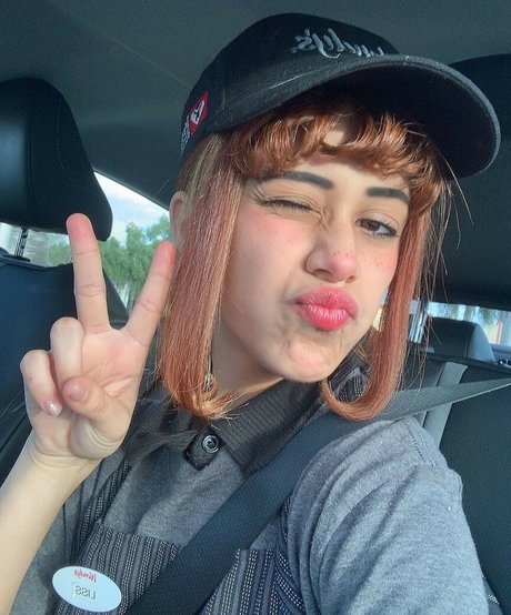 Littlebunnygirl nice model photo