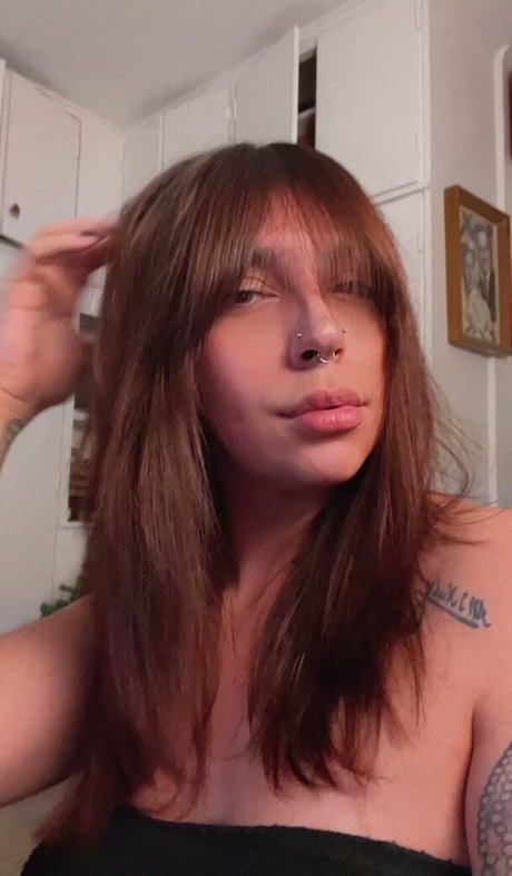 Nikkie Frost art actress pictures