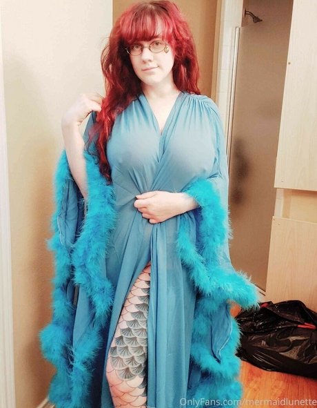 sisters onlyfans hot pic