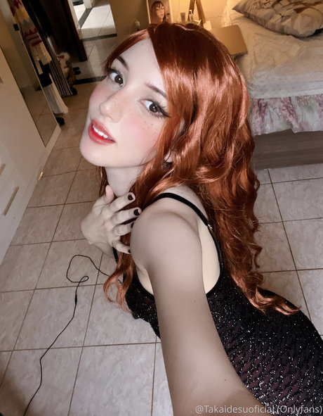 Takai Desu art model photo