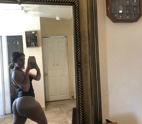 gloryhole princess onlyfans perfect pictures