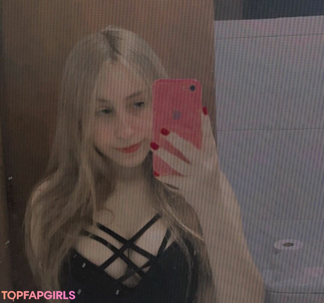 Giihalbino model sex archive