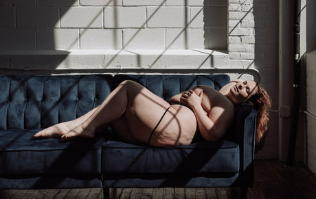 Grizbbly model nude img