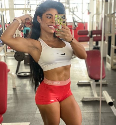 Yanet star hd picture