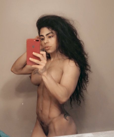 Yanet high quality star pics