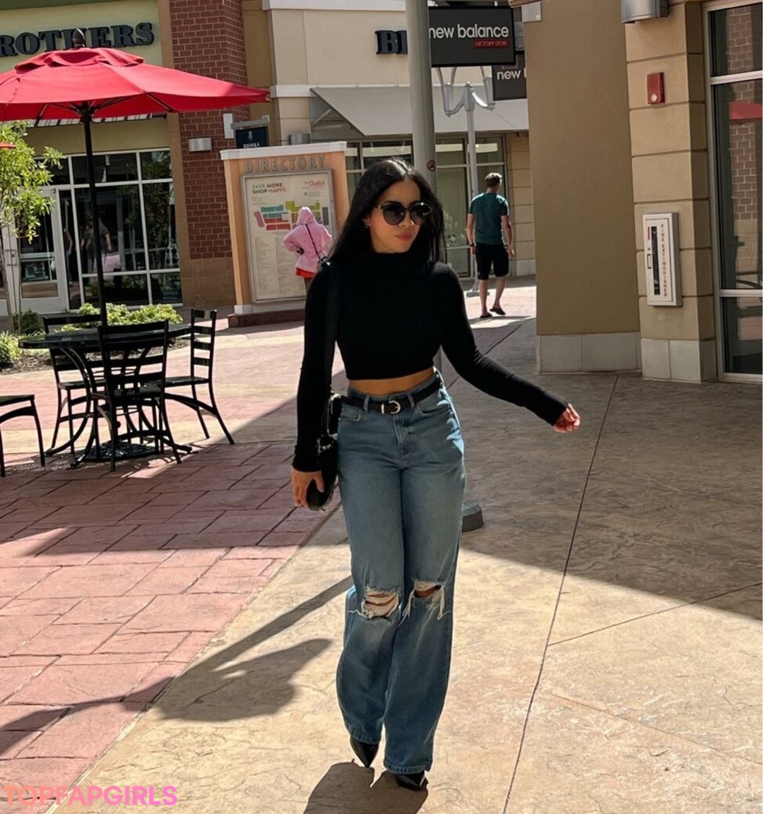 Byadrianna beautiful pornstar pic