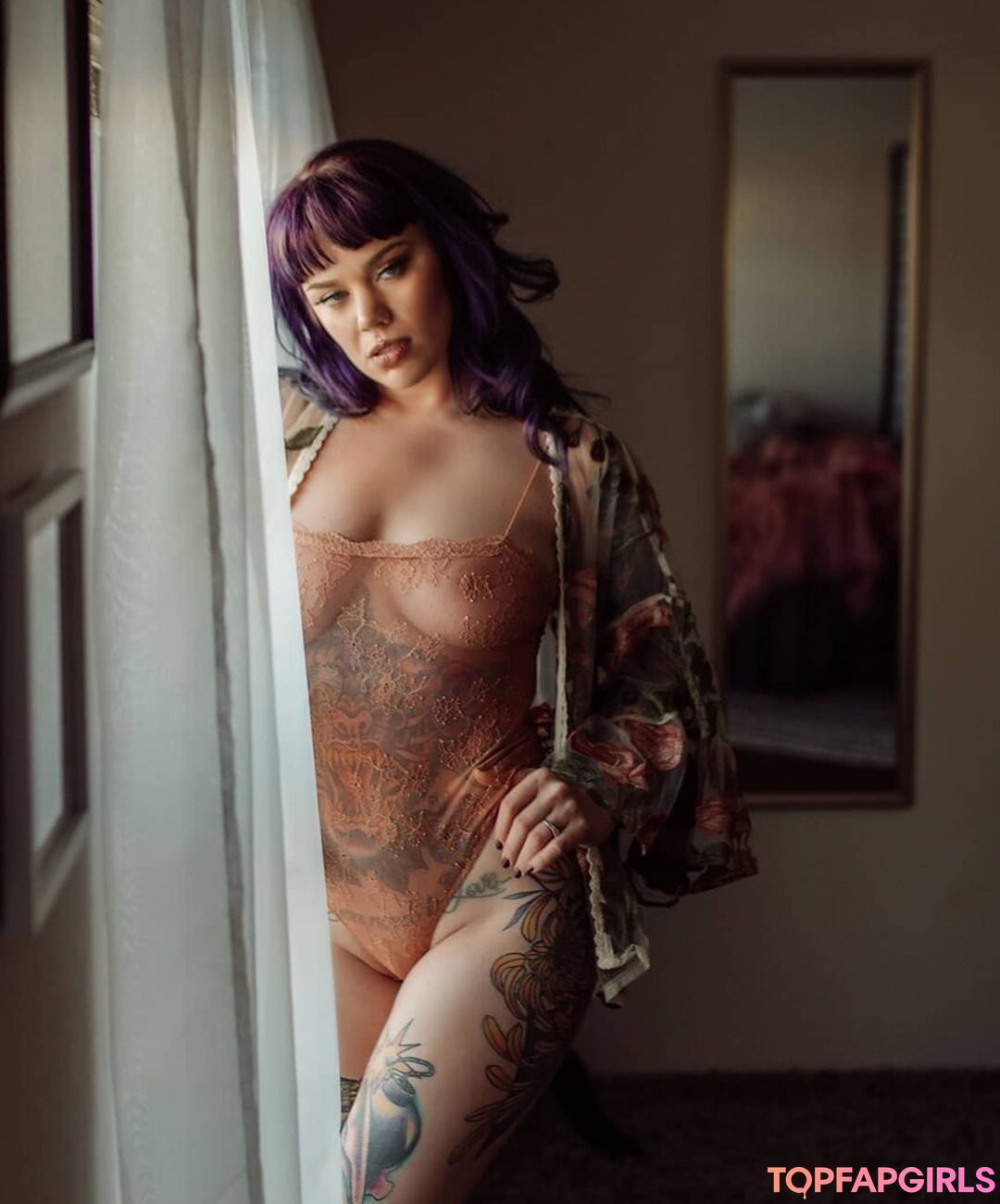 hookedondonyx nude actress gallery