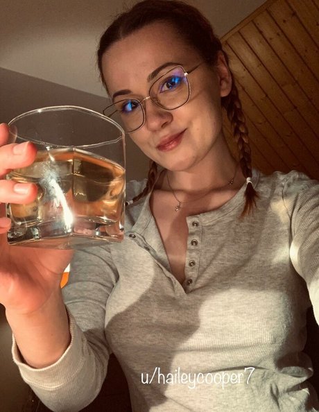 Hailey Cooper pretty model archive