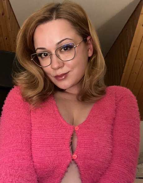 Hailey Cooper model adult pic