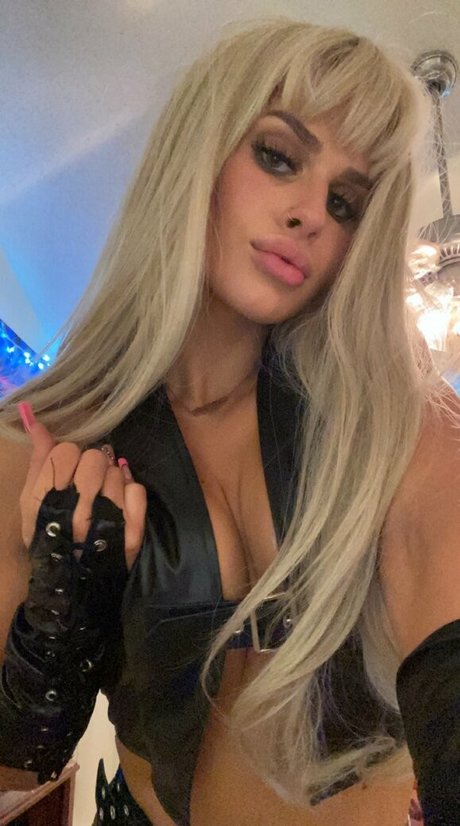 Mayamoneyshot top profile image