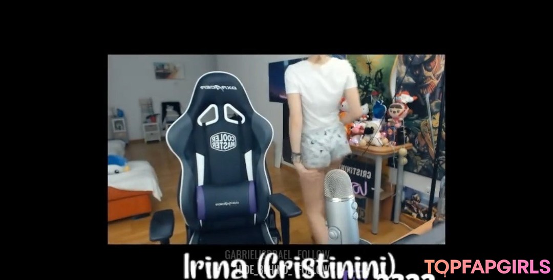 Iamcristinini model sexy pictures