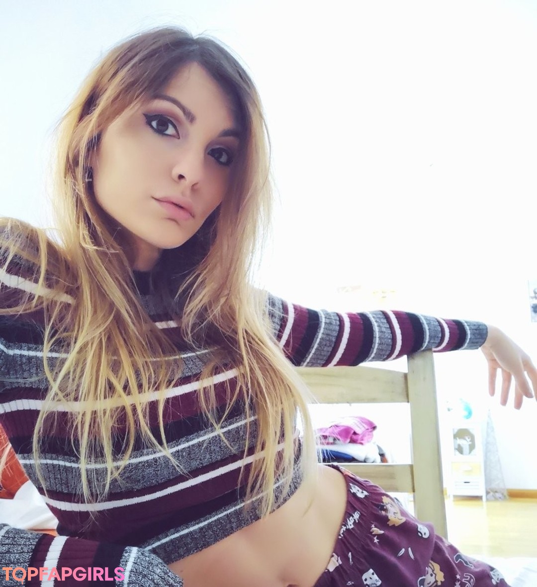 Iamcristinini art model pic