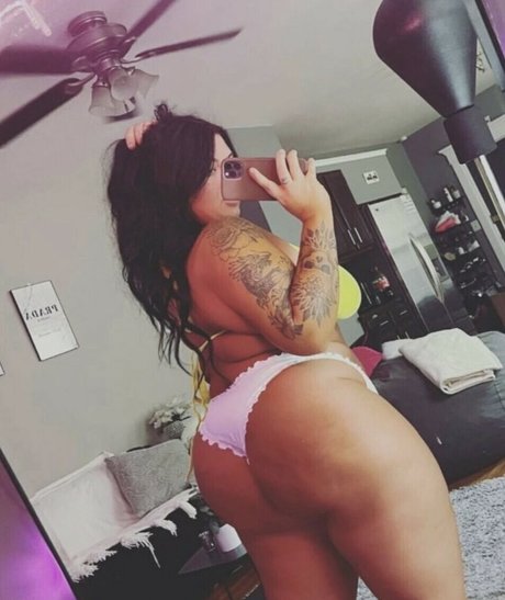 Ashley091 nude actress img