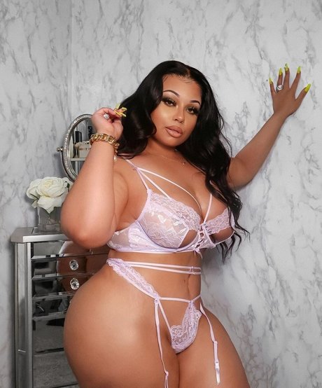 Passion Jonesz model exclusive photos