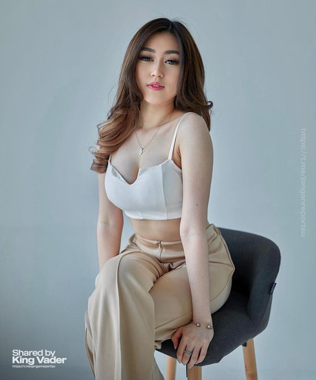 Felicia Carissa star photos