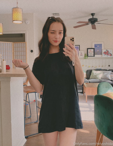 Rei Yoshida star sexy photos