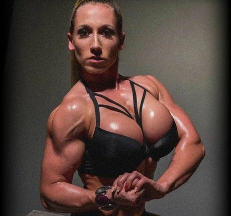 Reni Gendur pornstar xxx picture