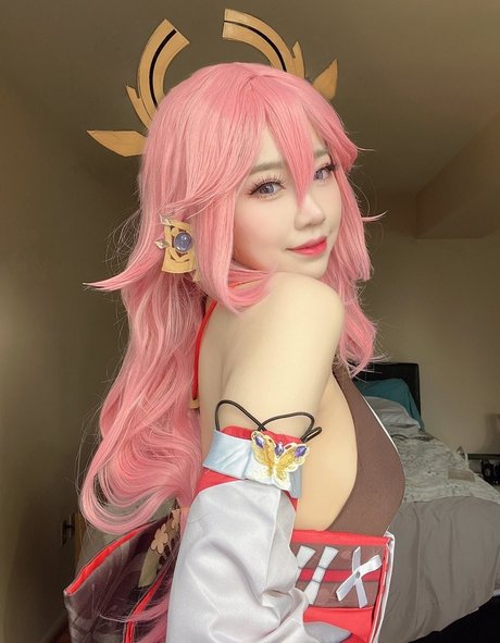 tsikyo sex model photos