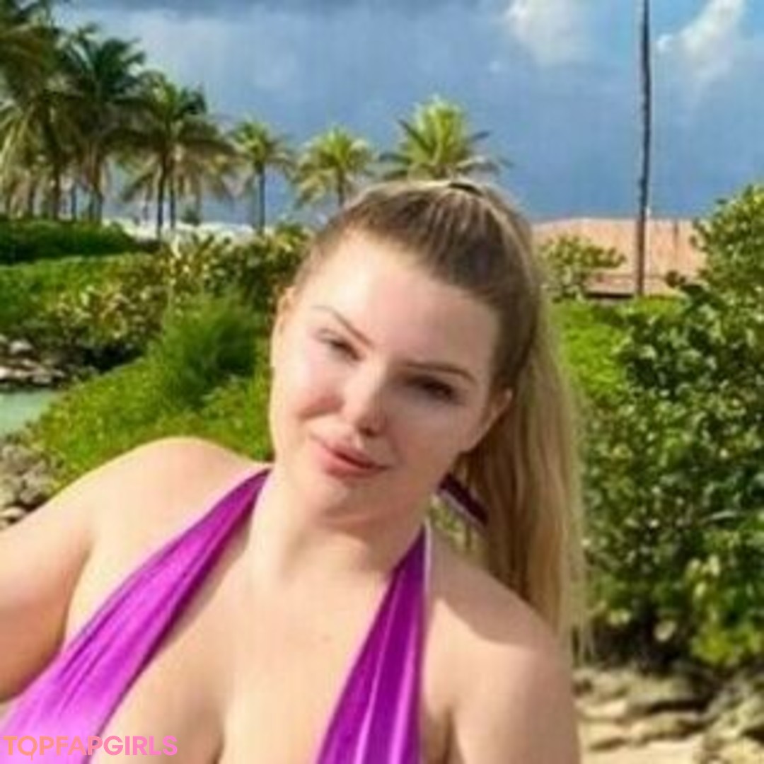 queencherryb pretty star photos