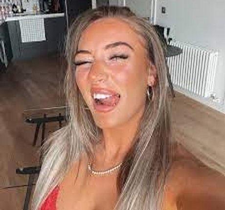 Charley Max model porn gallery