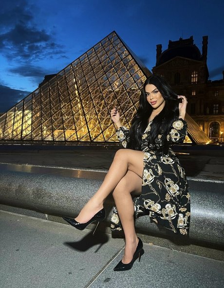 Emilli Valentina top pornstar galleries