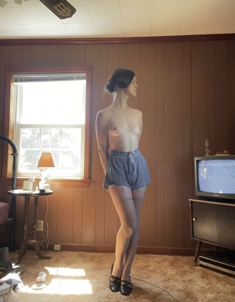 Ethel Cain nudes actress pics