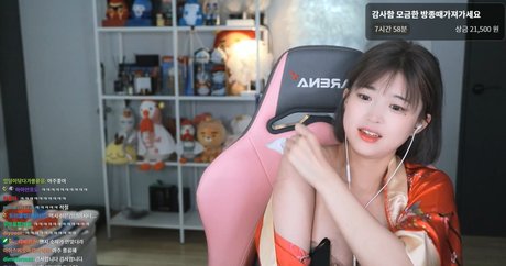 Moonwol0614 beautiful actress photo