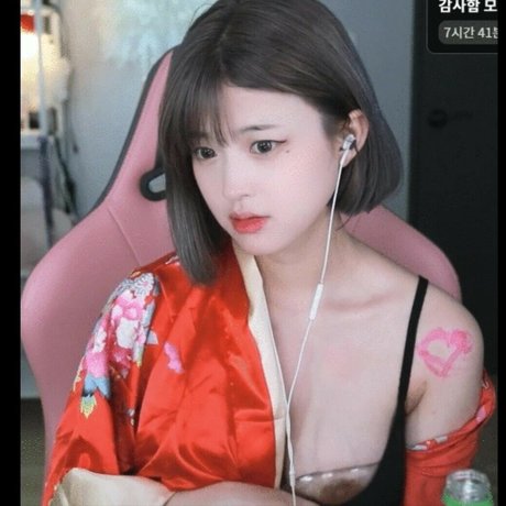 Moonwol0614 pornstar top pic