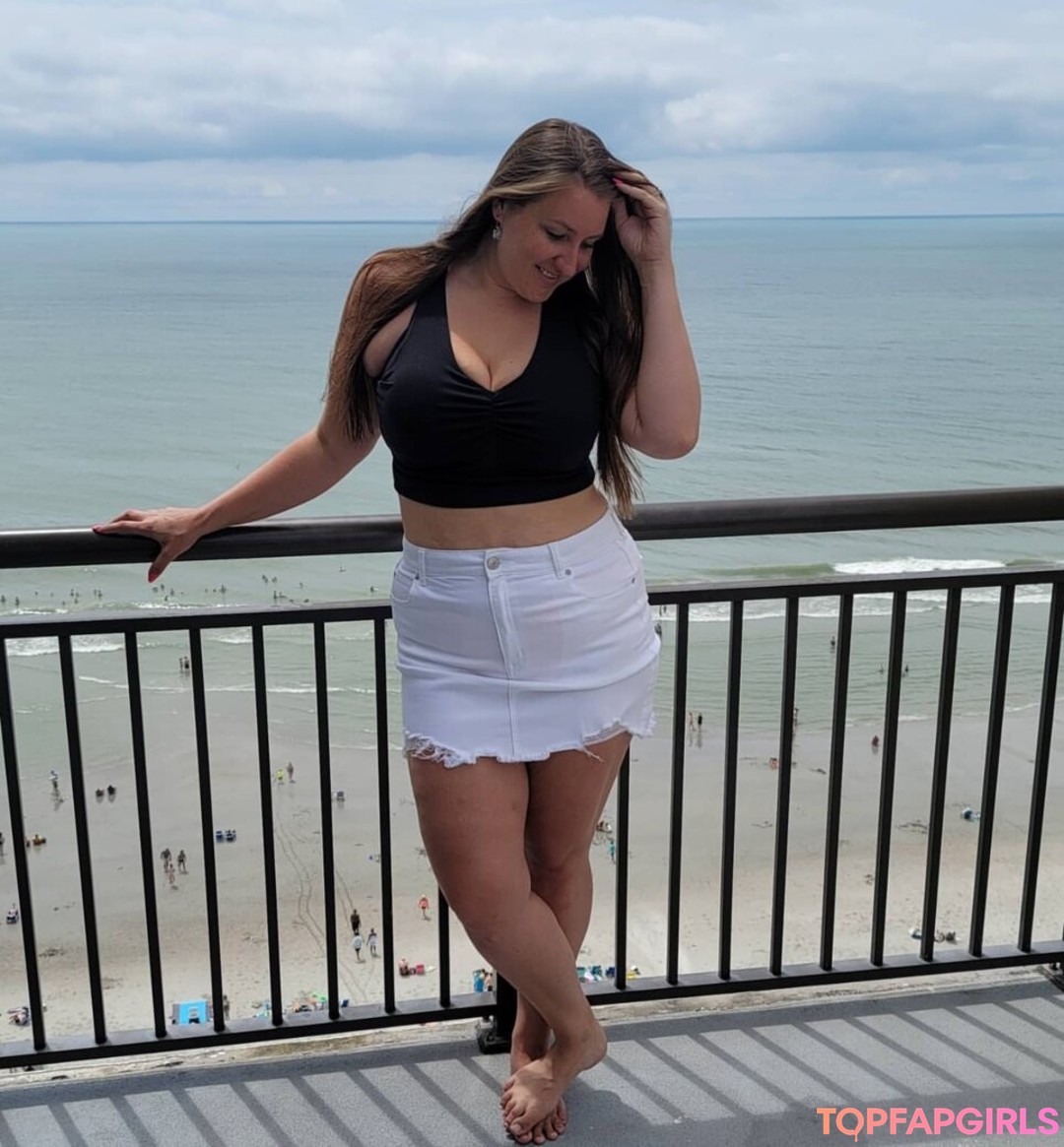 lesbian fisting onlyfans art nude gallery