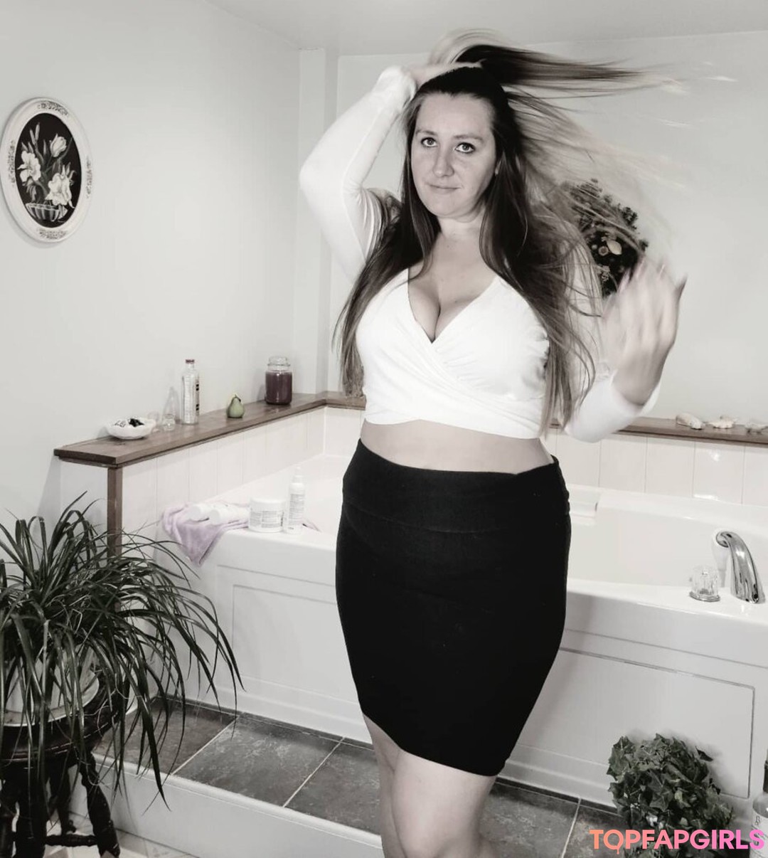 Caityy Cakesss nudes actress photos