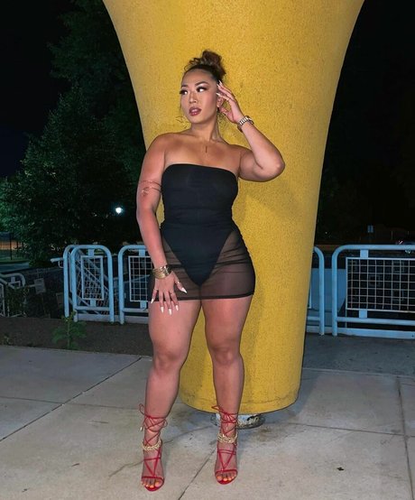 Kimberly Nguyen pornstar hot galleries