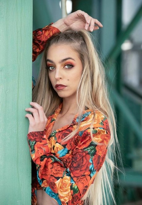 Solange Rodrigues actress pics