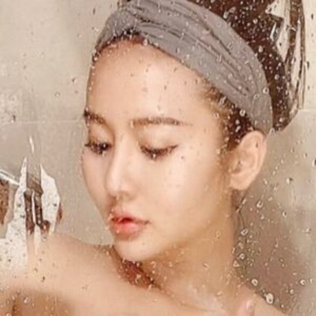 Pong Kyubi perfect model pics