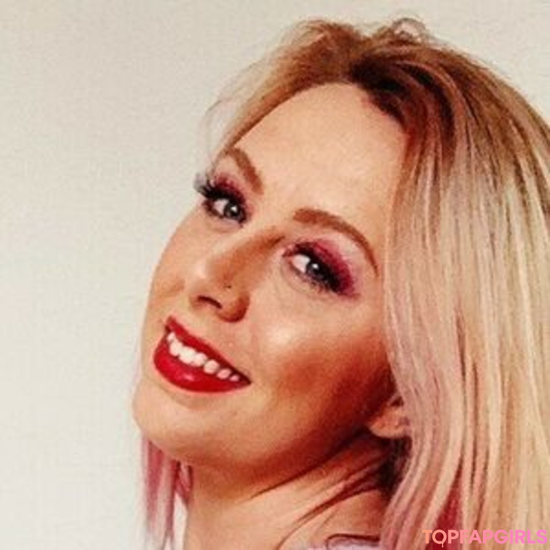 AEW Laynie Luck adult actress img