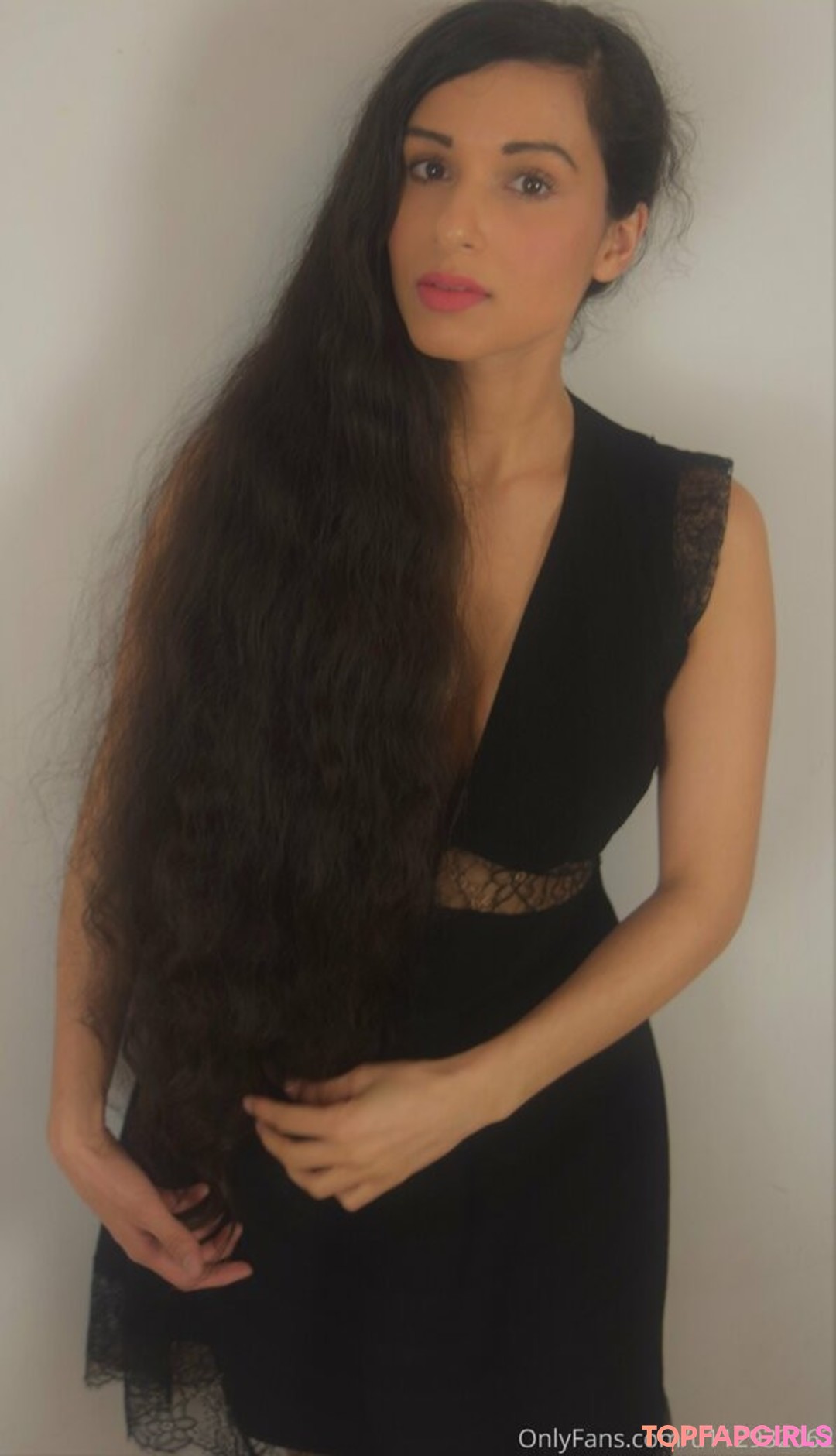 Mirabella Estella adult model img