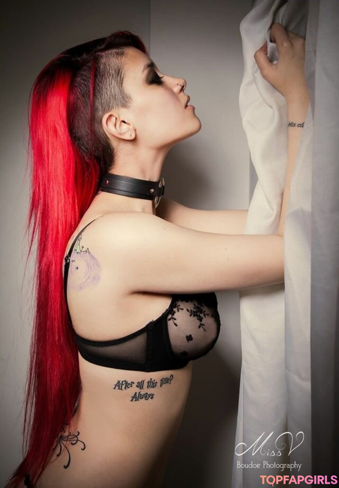 Niniah Wolfy model beautiful img