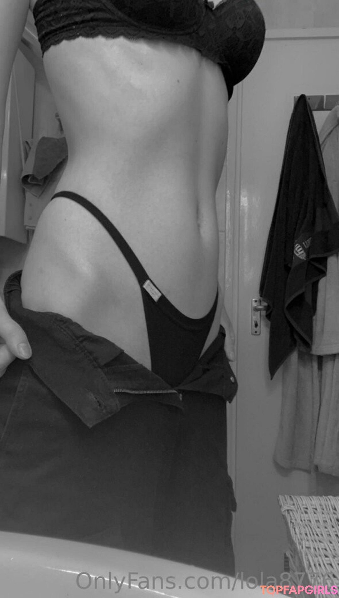 Rekapic star erotic pics