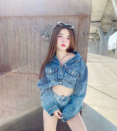 Wanvisa Yodprasart sexy actress pics