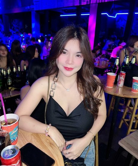 Wanvisa Yodprasart art star pic