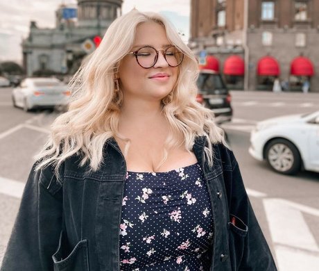 Julia Chegodar hd actress galleries