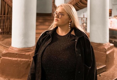 Julia Chegodar pornstar perfect image