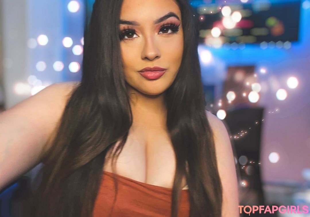 Esmeralda Quintero hd pornstar img