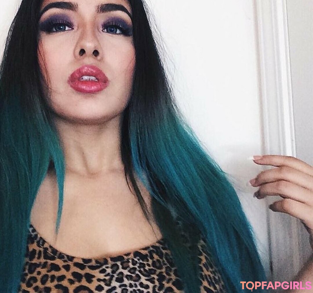 latina lesbian onlyfans nude image