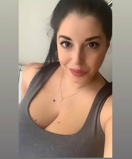 Valeria Vela pornographic model pics