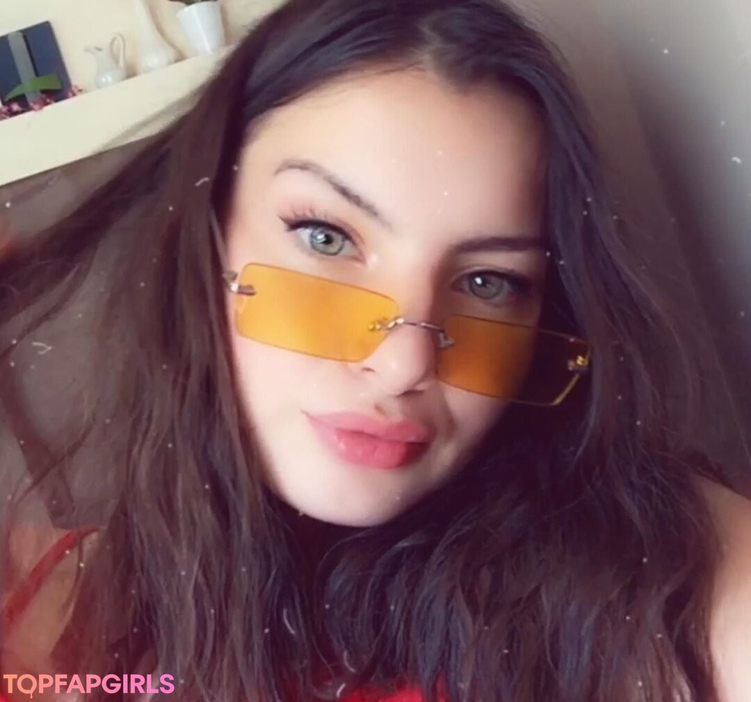 girl onlyfans hot naked pictures