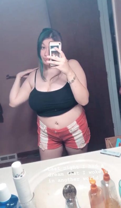 Shayla Ceccardi naked star img