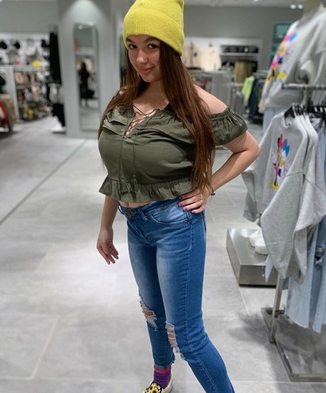 Shayla Ceccardi model pornographic photo