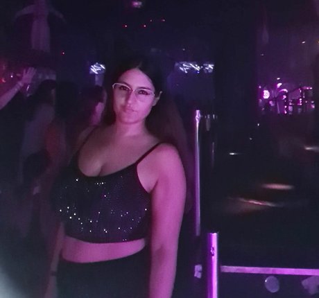 Ann Cygnus model free image