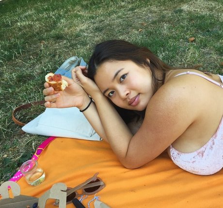 Kattjia beautiful model pic